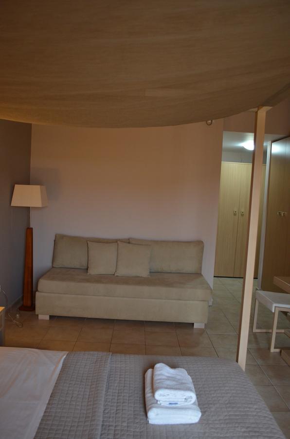Aligis Studios Kateleios Exteriör bild